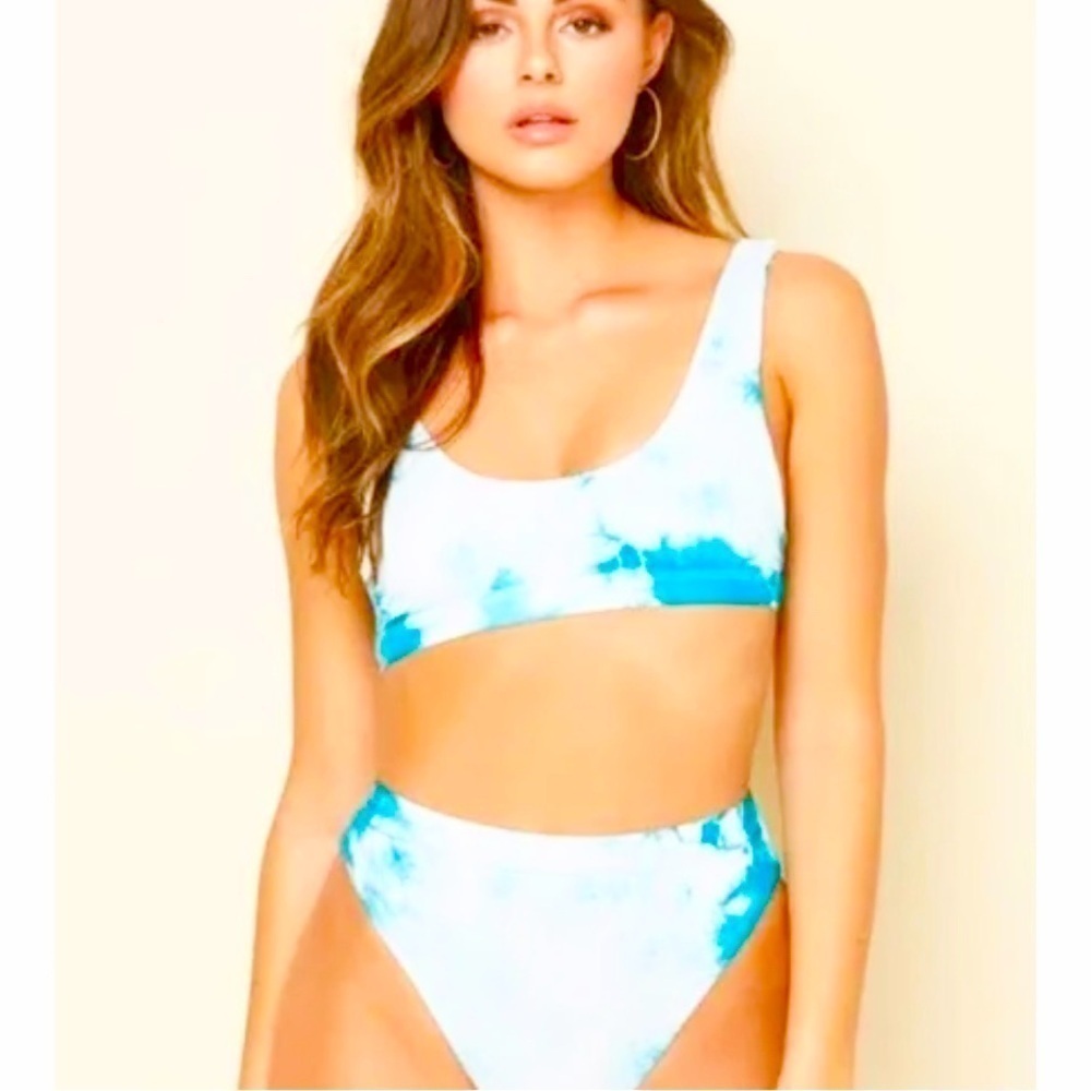 Dippin’ Daisy’s Bikini Swim Top ONLY Aqua Blue White Tie Dye Size XL